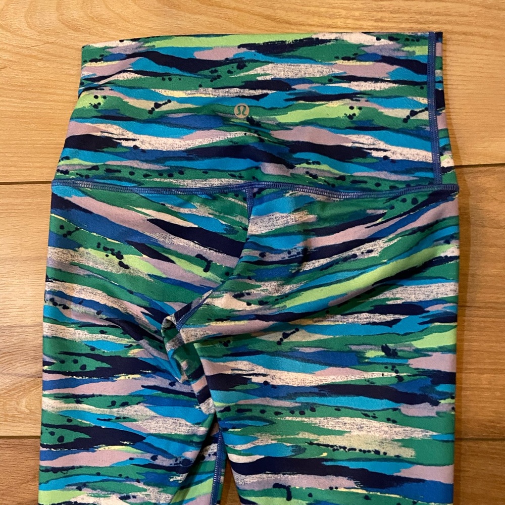 Lululemon high rise leggings size 6
